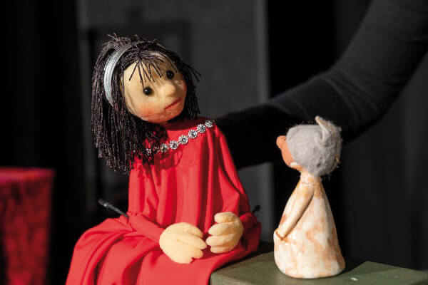 Foto: Puppenspiel "Schneewittchen"